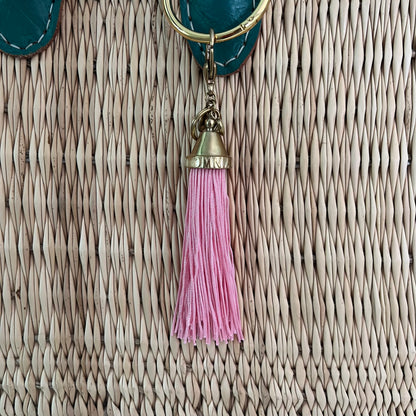 AMOR VINCIT OMNIA  Bag charm