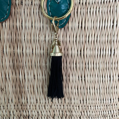 AMOR VINCIT OMNIA  Bag charm