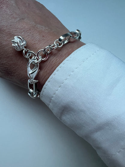 Chunky Divinity Knot Bracelet